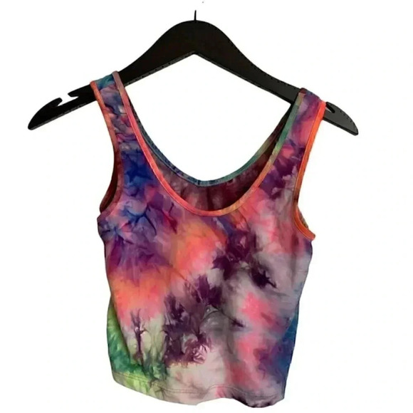 Luxette Active Set with Crop Top and Shorts in SOFT Tie Dye - Size M/L - Picture 2 of 6